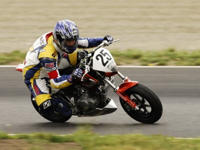 バイクのある風景が当たり前の世界